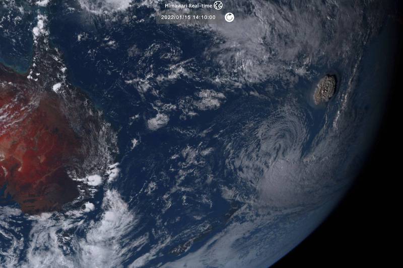 衛星拍下東加海底火山噴發後景象