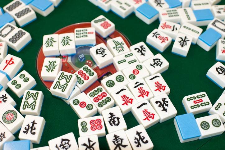 Mahjong-table.jpg