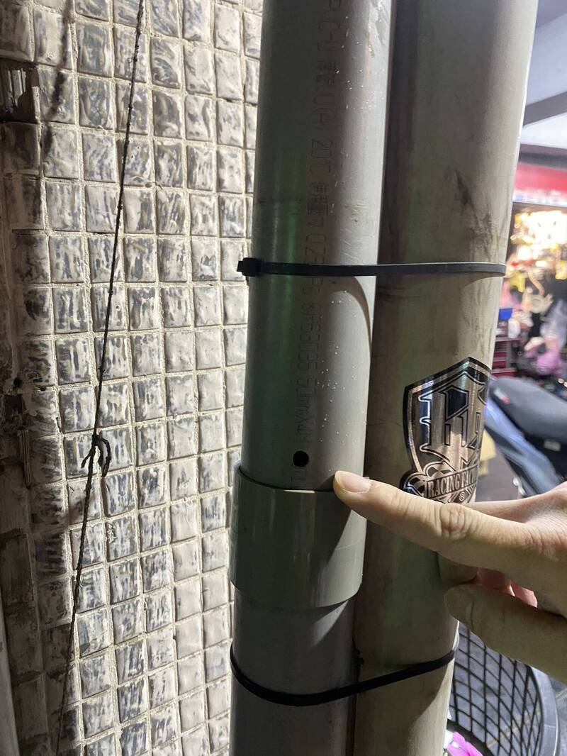 通博娛樂城-通博-博彩資訊-塑膠水管內設監針孔視器 天九牌賭場仍被警攻破