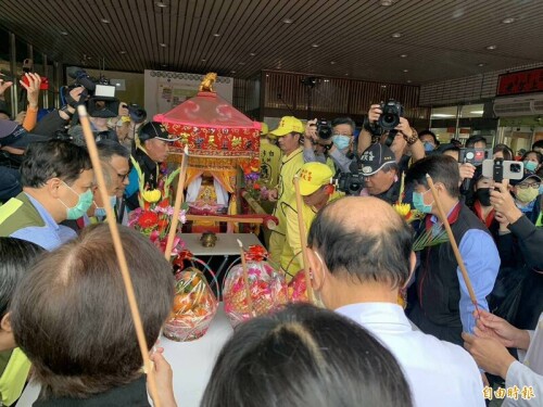 白沙屯媽來看你了！直奔醫院停駕5