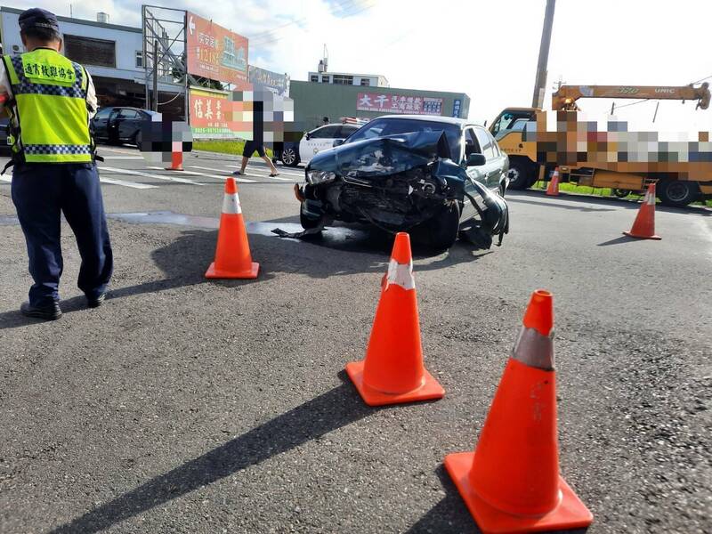 通博娛樂城-社會新聞-苗140線直行車與對向左轉車碰撞 雙方駕駛掛彩送醫