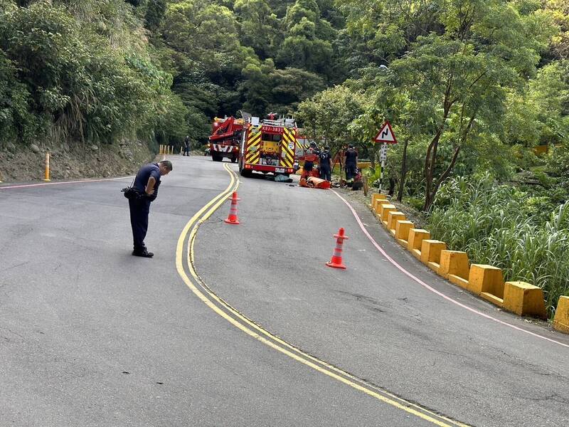 UBO8-国际新闻-新北泰山除草工摔邊坡 無生命徵象搶救中