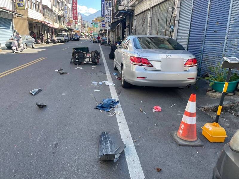 通博娛樂城-線上快訊-屏東7旬翁開車連環撞還肇逃 85歲翁騎電動代步車被撞死